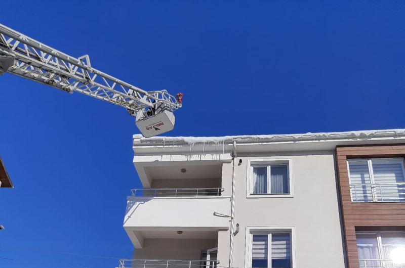 VATANDAŞLAR SARKITLAR KONUSUNDA UYARILDI