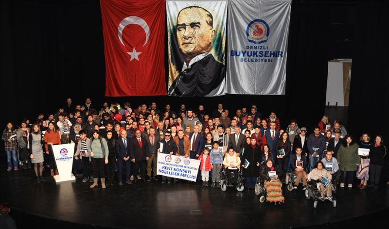 Büyükşehir görme engelli bireylere ışık olmaya devam ediyor
