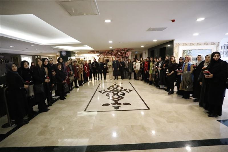 “Kadın, Nesilleri İnşa Edendir”