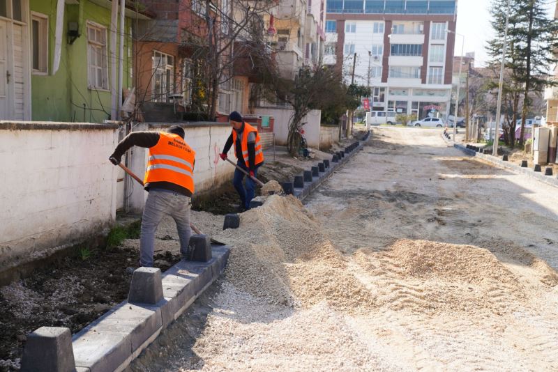 30 Ağustos ve Spor Caddelerimiz Hakettiği Modern ve Konforlu Görünüme Kavuşuyor.