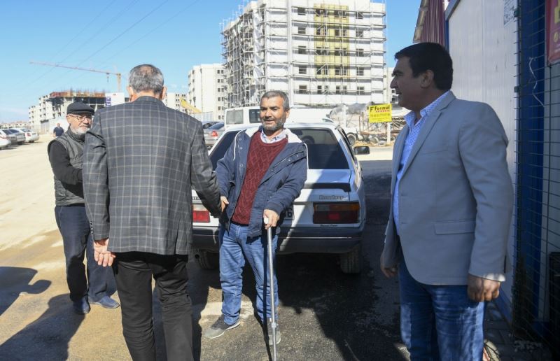 Başkan Zeydan Karalar her gün hemşehrilerini dinliyor