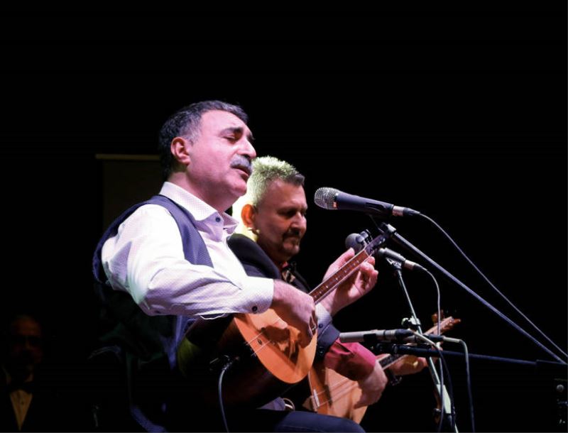 Sazın üstadı notaları konuşturdu