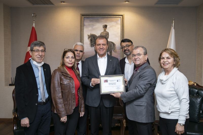 Başkan Seçer’e ADD Mersin Şubesi’nden Teşekkür Belgesi