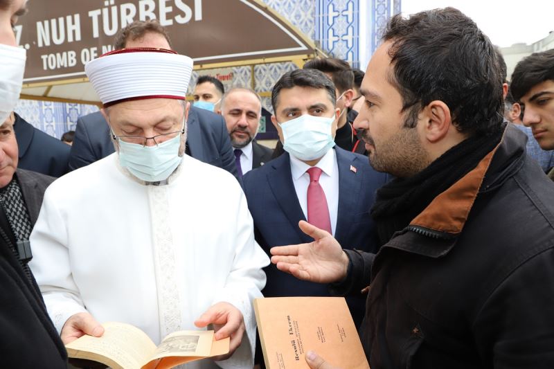 Diyanet İşleri Başkanı Prof. Dr. Ali Erbaş, Hz. Nuh Camisinde Cuma Namazını Kıldırdı.