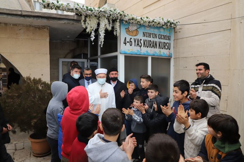 Diyanet İşleri Başkanı Prof. Dr. Ali Erbaş, Nuh’un Gemisi Kur’an Kursunu Ziyaret Etti.