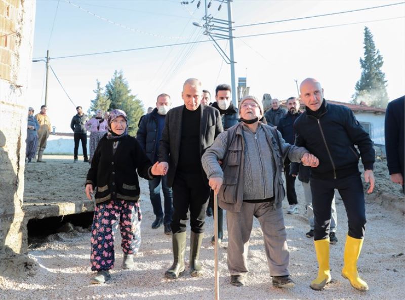 Başkan Zolan, Sarayköy’de sel bölgesini ziyaret etti