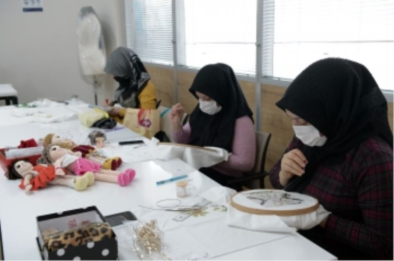 OSMEK Kadınların Yaşamına Işık Tutuyor