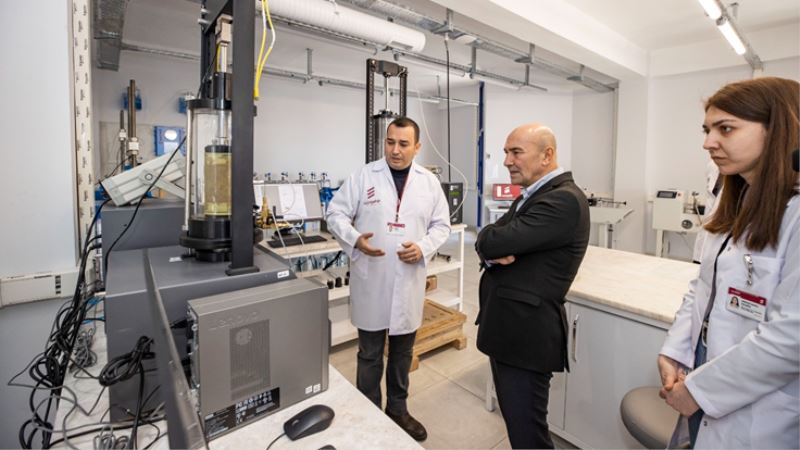 Başkan Soyer Egeşehir Laboratuvarı’nı inceledi