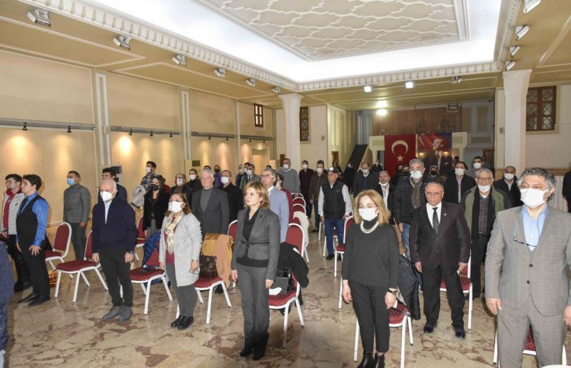 Uzmanlar kanserin nedenlerini ve erken teşhisin önemini anlattı