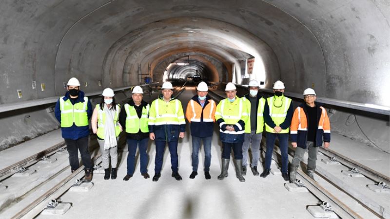Narlıdere Metrosu’nun ray döşeme işlemlerinin yüzde 50’si tamamlandı