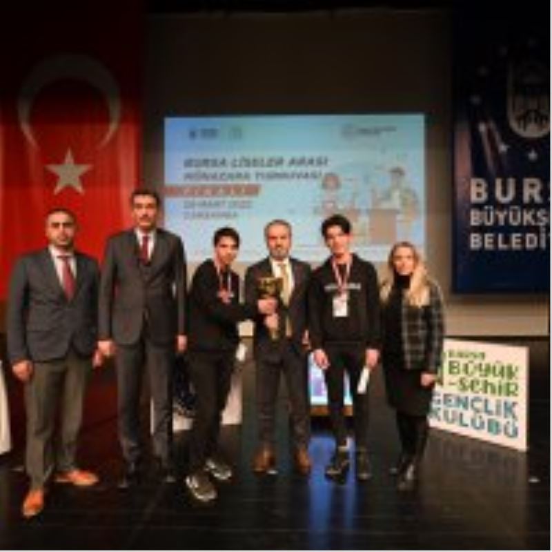 Münazarada şampiyon belirlendi