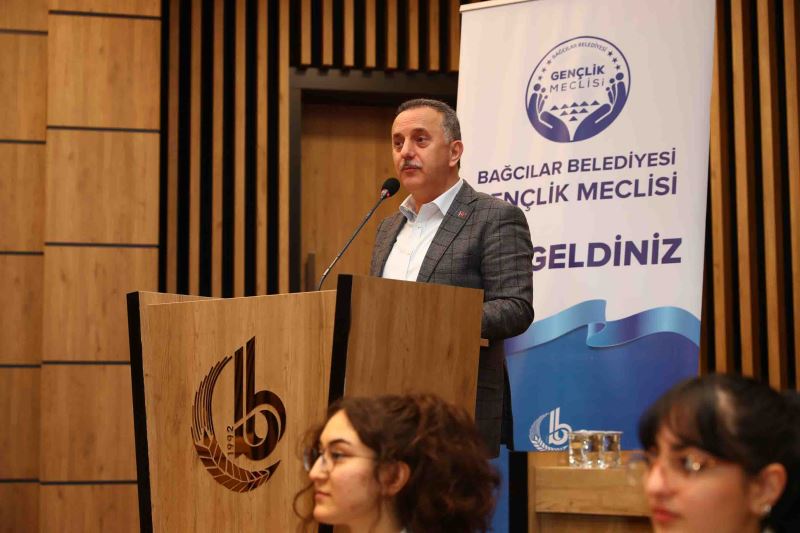YARININ TÜRKİYE’SİNDE SÖZ SAHİBİ OLMAK İSTEYEN GENÇLER KIYASIYA YARIŞTI