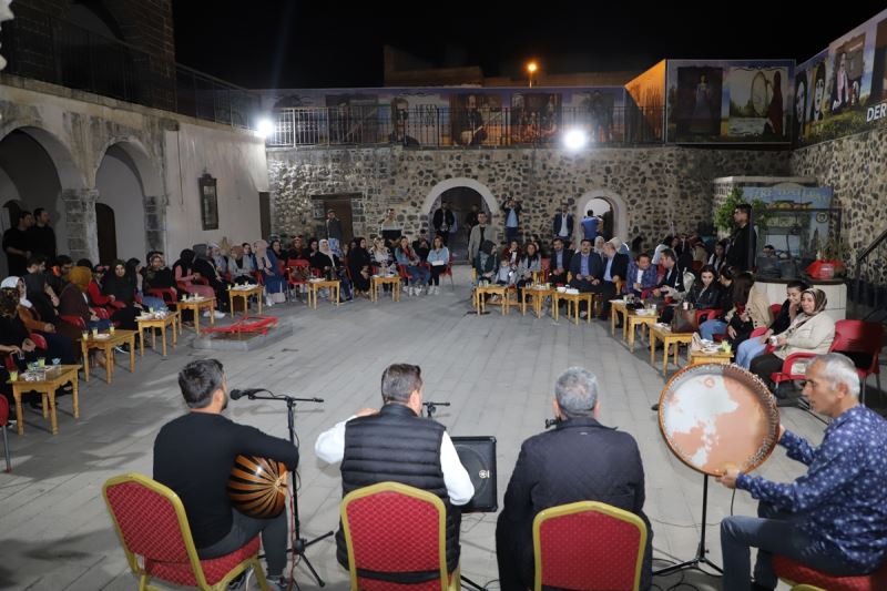 Kaymakam / Belediye Başkan V. Mehmet Tunç, İftar Sonrası Kadın Merkezlerinin Koordinatör ve Usta Öğreticileri ile Bir Araya Geldi.