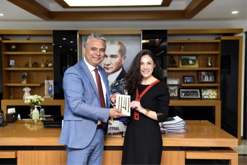 Avukat Onat’tan öykü kitabı