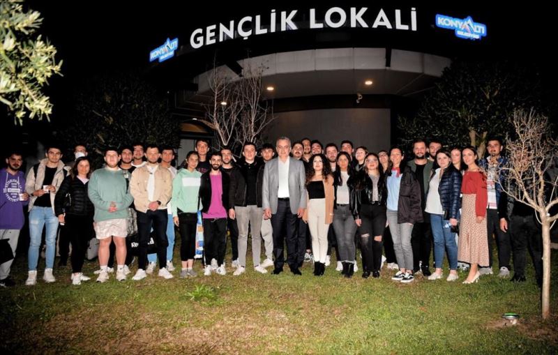 Bu iftar sofrası üniversite öğrencileri için