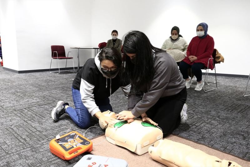 Büyükşehir Gençlik Meclisi’nden ilk yardım eğitimi