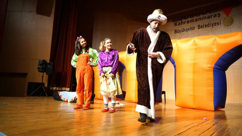 ‘Nasreddin Hoca’ Hem Eğlendirdi Hem Öğretti