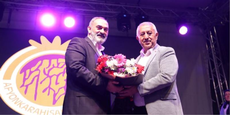 DURSUN ALİ ERZİNCANLI GÖNÜLLERİN PASINI SİLDİ