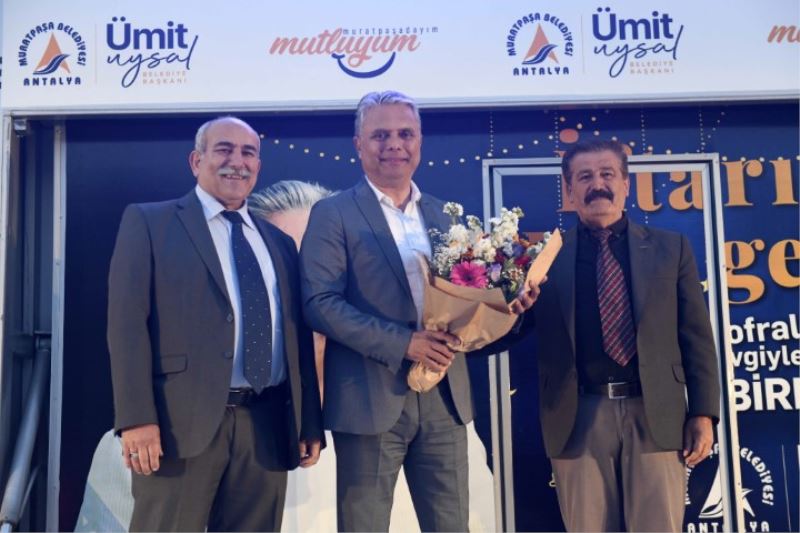 Muratpaşa’nın iftar sofrasında insanlar buluşuyor