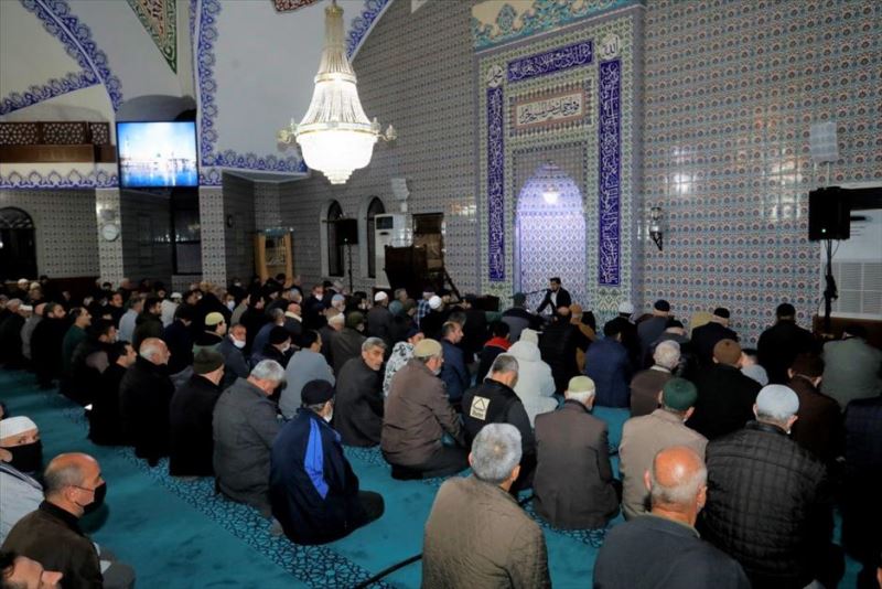Dünya 1’incisi Hafız Muhammed Recep Yenice Cemaatiyle Buluştu