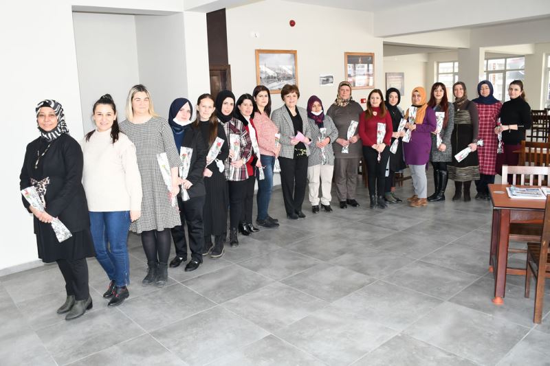 Belediye Başkan Yardımcısı Berker, 8 Mart Dünya Kadınlar Gününü Kutladı