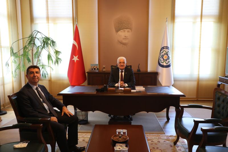 Defterdar Veysel Sezgin’den Başkan Gürün’e Veda Ziyareti