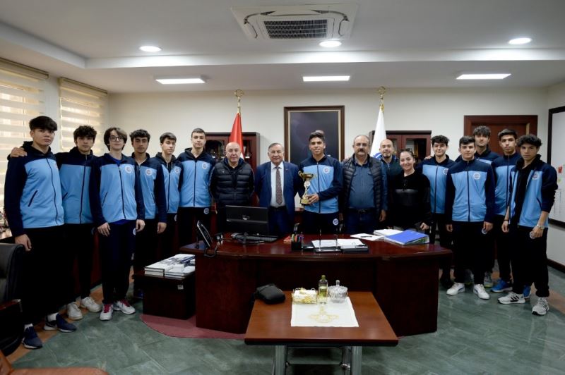 Seyhan voleybol