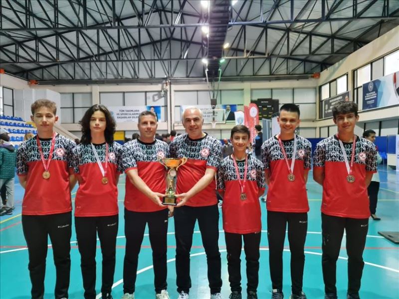 Dostum Oryantiring Sporcuları Okul Müsabakalarında Farkını Ortaya Koydu