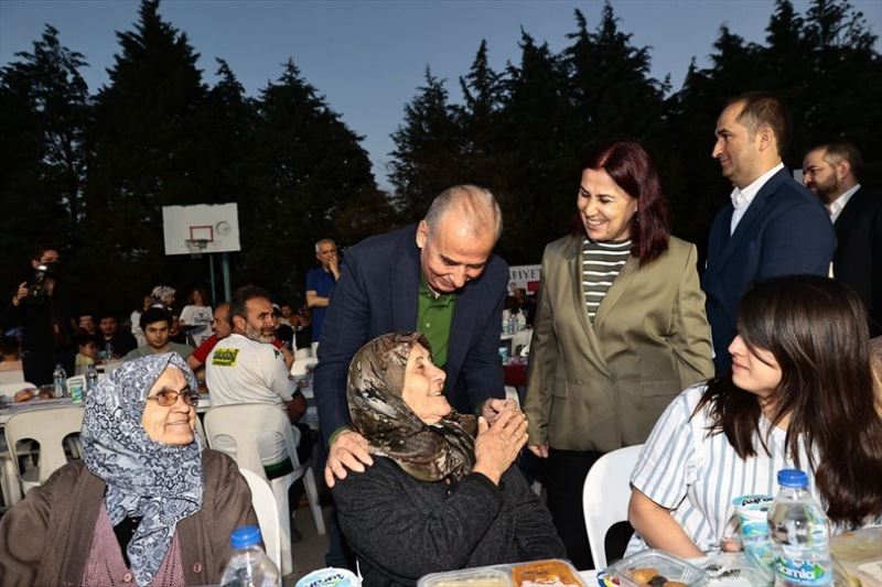 Büyükşehir iftar buluşmaları Yenişehir ile devam etti
