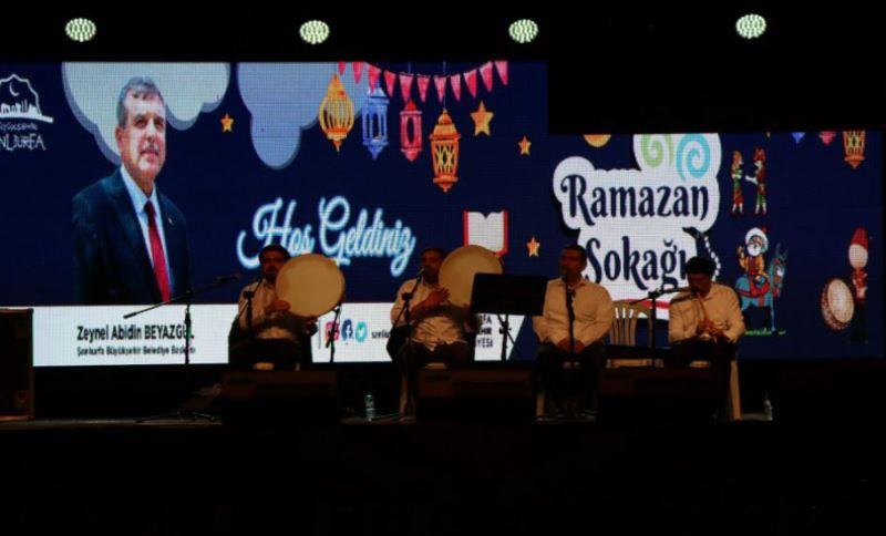 Ramazan Sokağında Her Gün Farklı Bir Program