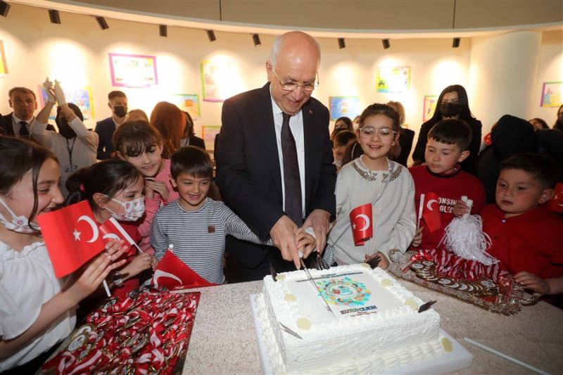 Yenimahalle’de 23 Nisan coşkusu