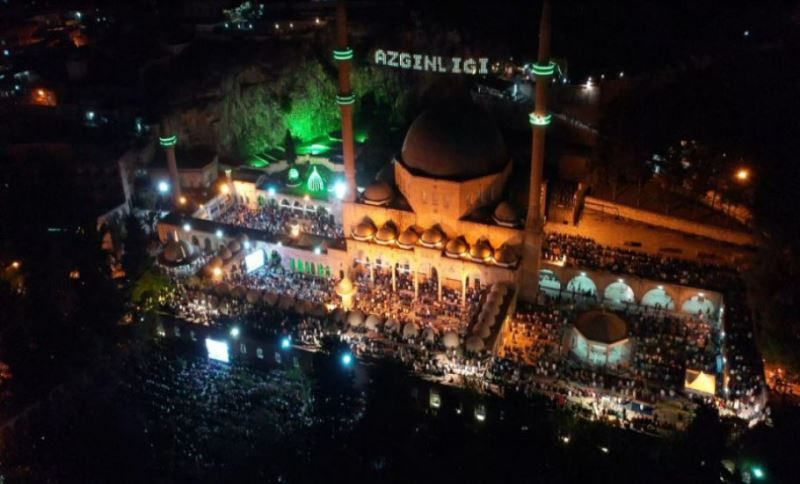 Büyükşehir’den Vatandaşlara Lokum İkramı