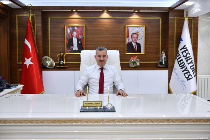“Bin Aydan Daha Hâyırlı Bir Geceye Ulaşmanın Mutluluğunu Yaşıyoruz”