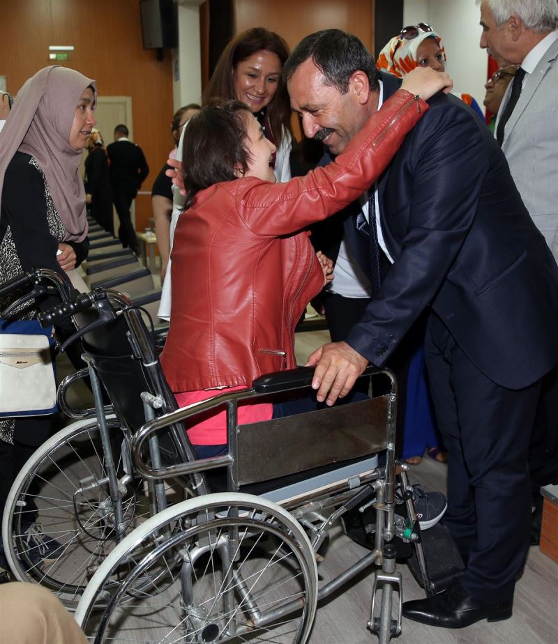 ETİMESGUT BELEDİYESİ´NDEN 10 BAŞLIKTA ENGELSİZ HİZMETLER