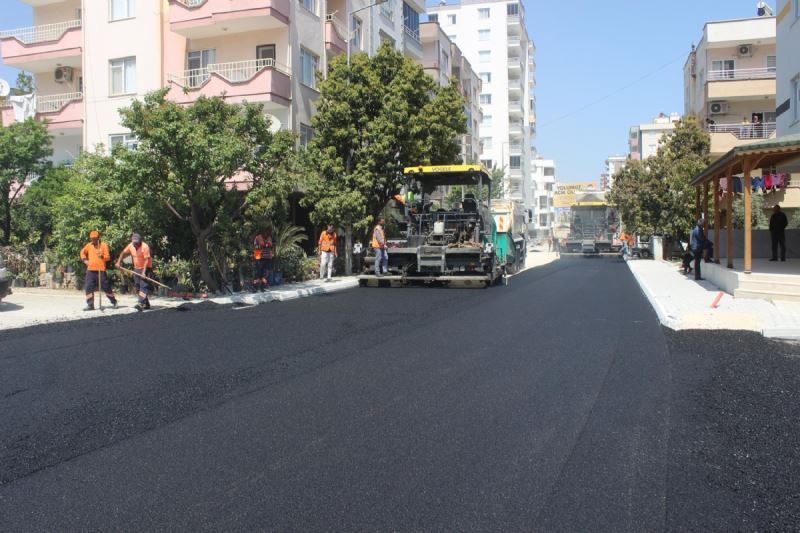Mersin Büyükşehir’in Erdemli’de Asfalt Çalışmaları Sürüyor