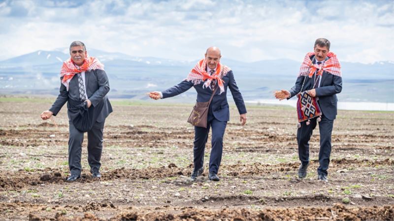 “Biz aslında birliğin dostluğun kardeşliğin tohumunu ekiyoruz”