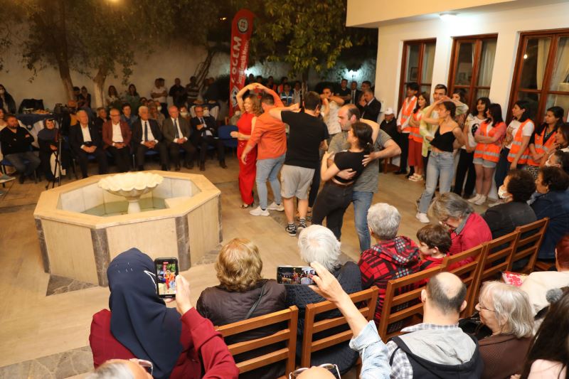 Kuşaklar Büyükşehir Belediyesinin Dans Gecesinde Buluştu