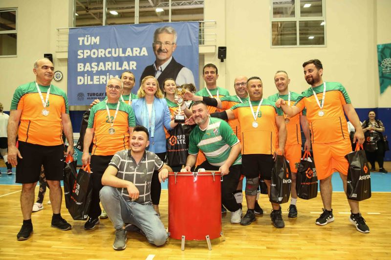 Turnuvanın galibi Ruhsat ve Denetim Müdürlüğü