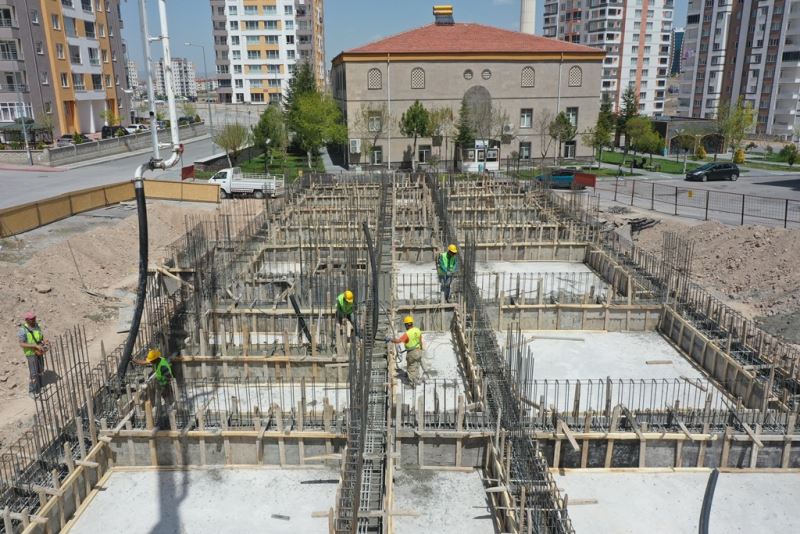 BAŞKAN ÇOLAKBAYRAKDAR, “YOĞUN BİR ŞEKİLDE SOSYAL DONATILARIN TEMELLERİNİ ATIYORUZ”