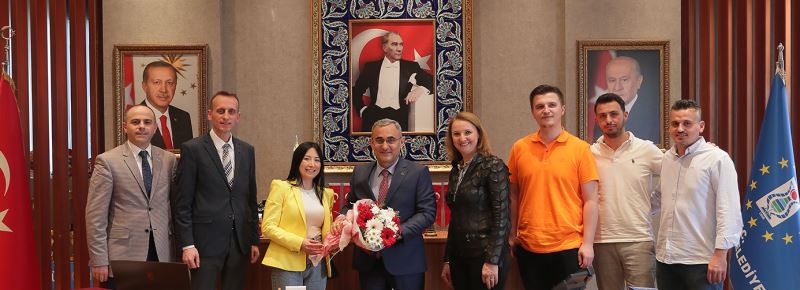 ÜSKÜP TÜRKLERİ DERNEĞİNDEN ZİYARET