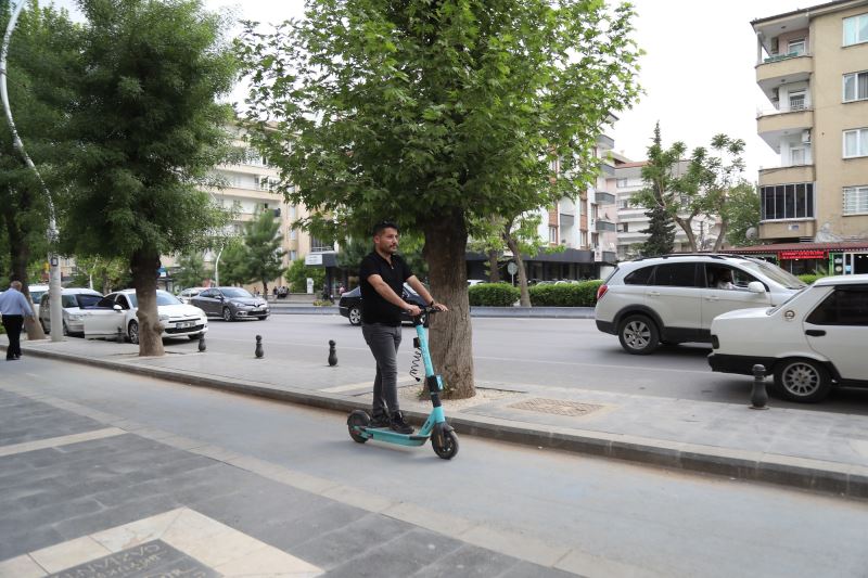 BÜYÜKŞEHİR ELEKTRİKLİ SKUTER İÇİN KULLANIM KURALLARI YAYINLADI