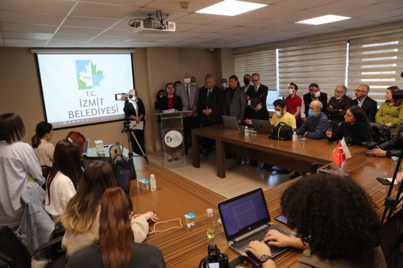 HÜRRİYET: YÜRÜYÜŞ YOLU KONUSUNDA MİLLETE HESAP VERMEK ZORUNDALAR