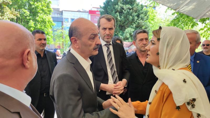 BAŞKAN HÜRRİYET, FİKRET HAYALİ’NİN ANNE ACISINI PAYLAŞTI