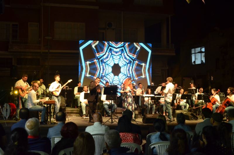 Mersin Büyükşehir’den Tarsus St. Paul Meydanı’nda Muhteşem Konser