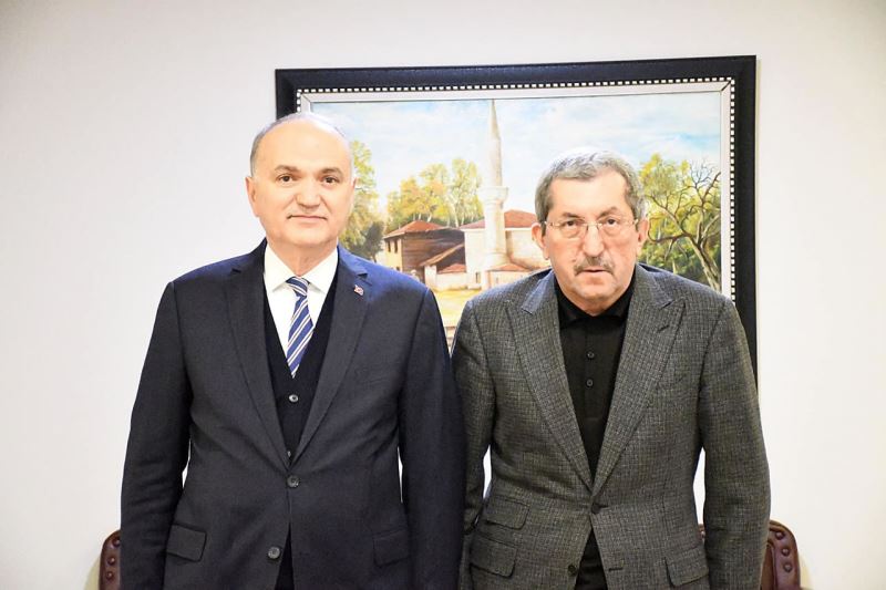 Dr. Faruk Özlü