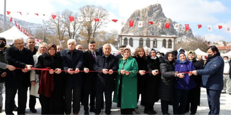 MARİFETLİ HANIMLAR PAZARI AÇILDI