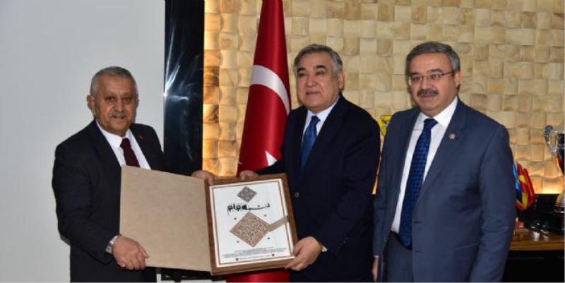 ÖZBEKİSTAN BÜYÜKELÇİSİ´DEN BAŞKANIMIZA ZİYARET