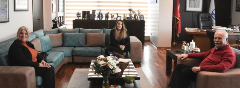 MÜSİAD Kadın Komisyonu Başkanı Atiye Laçin Belediye Başkanı Ülgür Gökhan