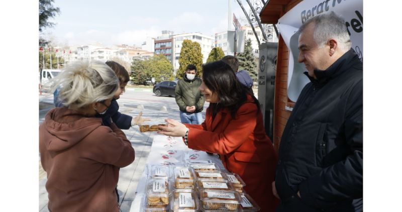 Berat Kandili Dolayısıyla Helva ve Simit İkram Edildi.