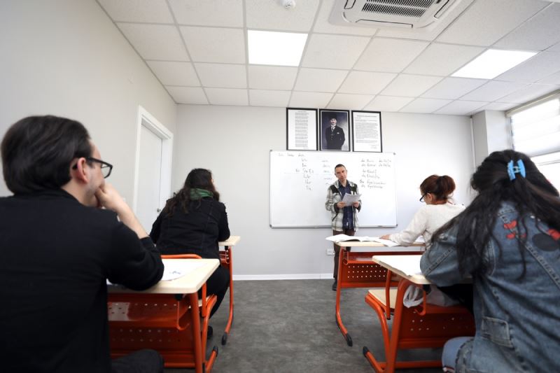 MERCEK’TE Almanca Dersleri Başladı